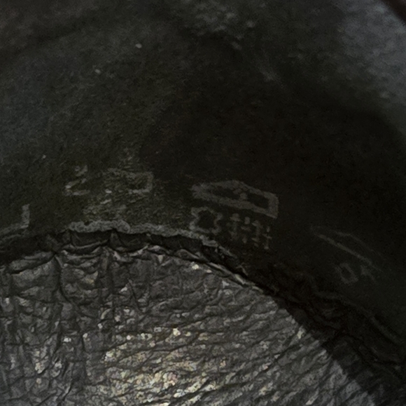 Semler | Black Suede Women's Shoes w/ Patent Leather Toe Caps, Size 4 - Picture 11 of 11